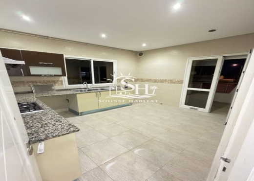 À LOUER – Magnifique S2 Haut de Gamme à Sahloul ✨ - Bien immobilier à {"id":20,"country_id":219,"name":"SOUSSE","slug":"sousse"} - Agence Immobilière immo\'in